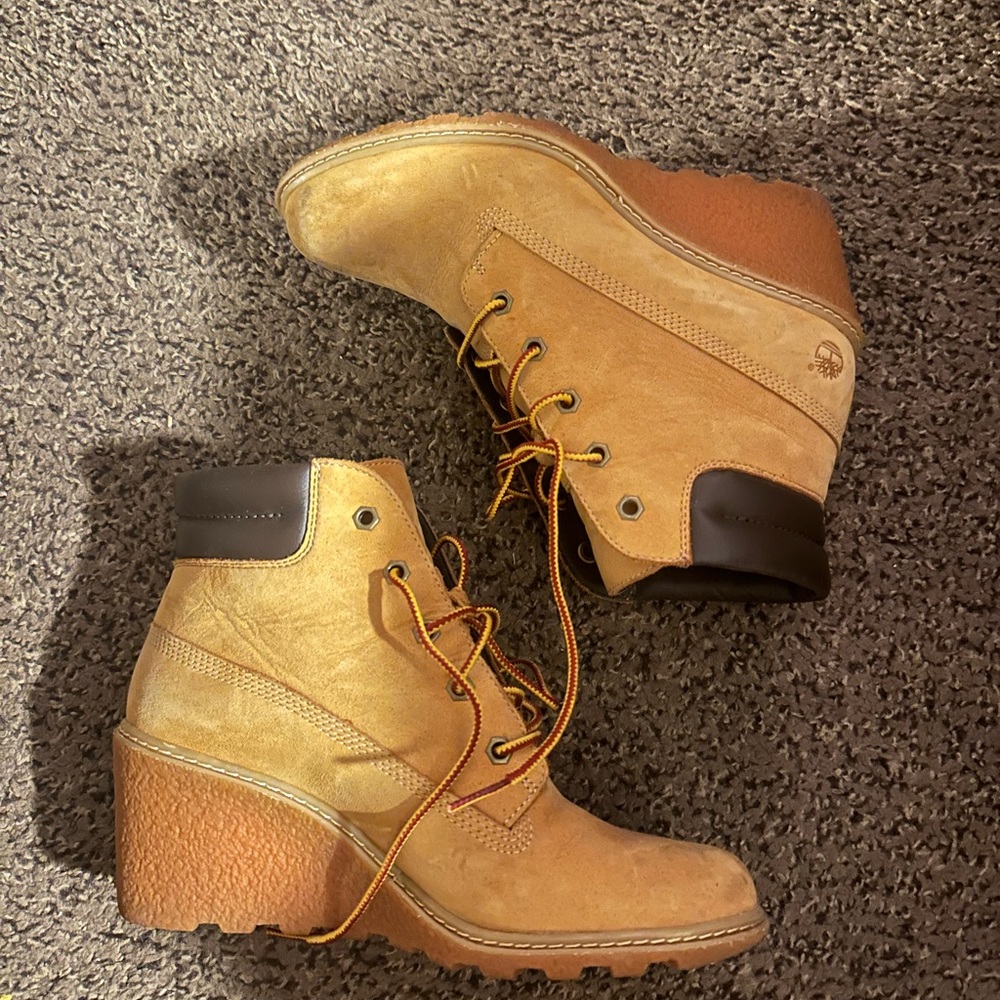 Timberland Women's Amston Lace-Up Wedge Boots